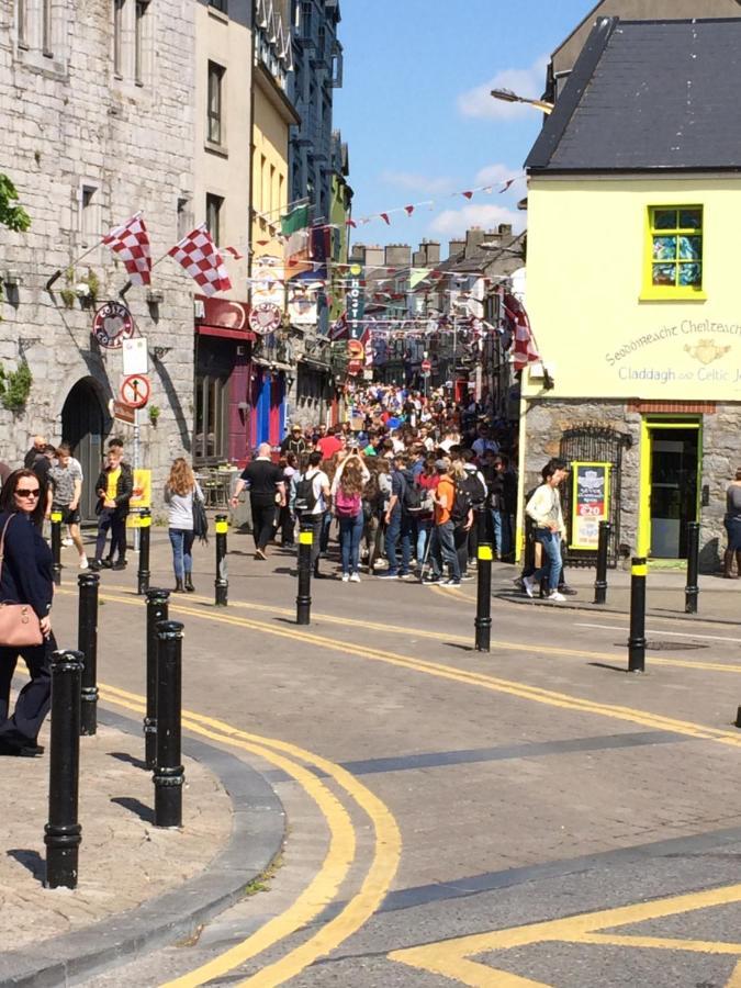 The Wave Bed and Breakfast Galway Exteriör bild