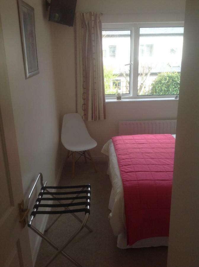 The Wave Bed and Breakfast Galway Exteriör bild