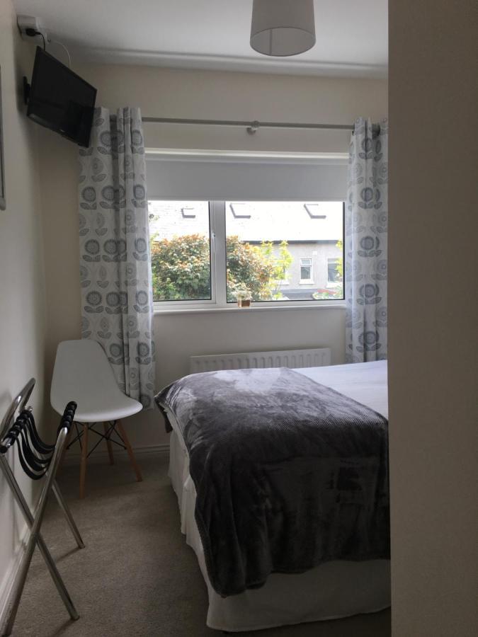 The Wave Bed and Breakfast Galway Exteriör bild