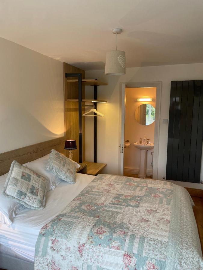 The Wave Bed and Breakfast Galway Exteriör bild